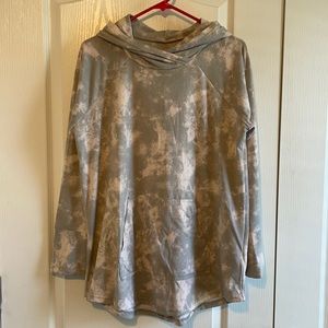 L LuLaRoe Amber. Never worn. Grey & light pink.